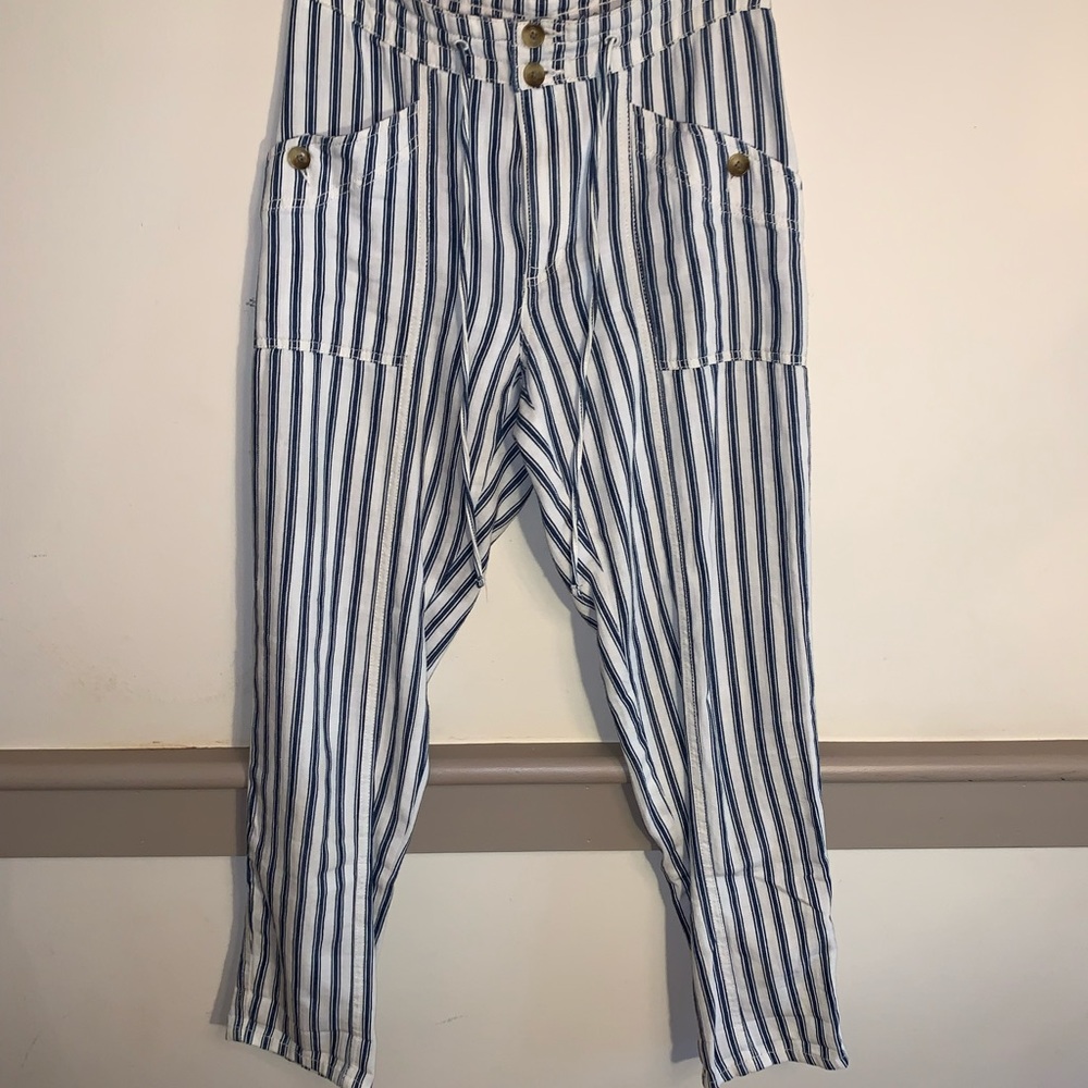 American Eagle stripped pants